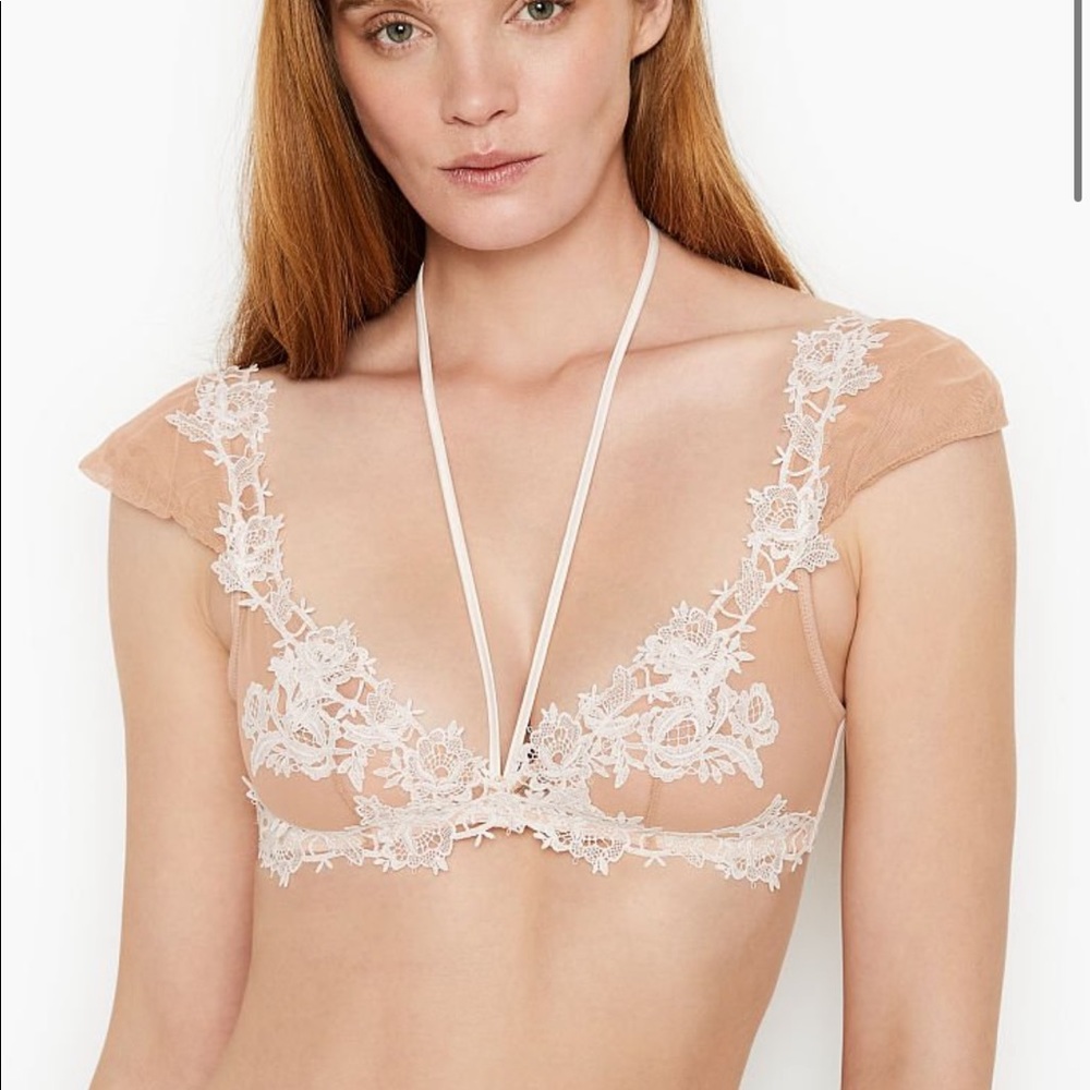 Unlined Primrose Strappy Embroidery Bra *Rare*